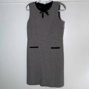 Talbots B&W houndstooth‎ jumper